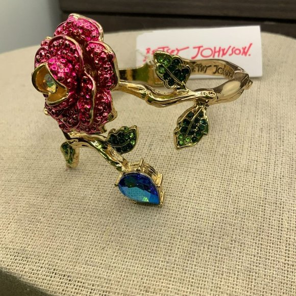 Betsey Johnson NWT Rose Branch Hinged Cuff Bracelet - Picture 2 of 5